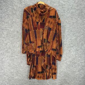 Rebecca Jones Skirt Suit Women Women 1X Plus Brown Geometric Long Sleeve Casual